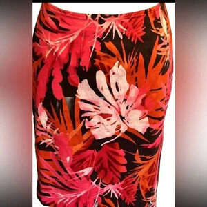 Jones New York Skirt Size 6 Stretch Pink Floral EUC